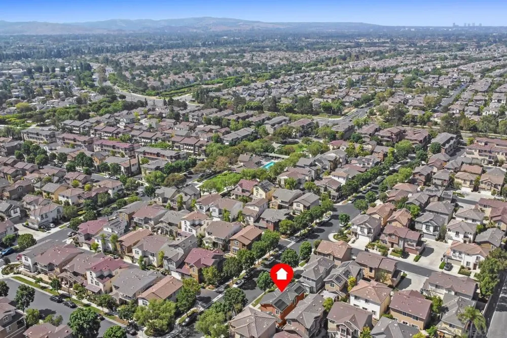 73 Westwind Dr Tustin, CA 92782