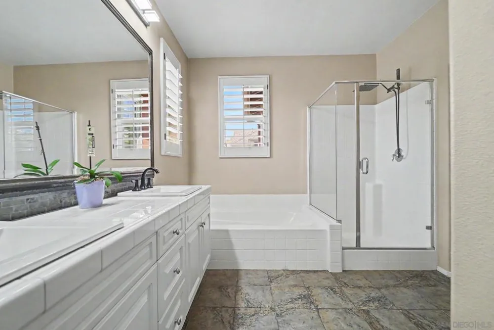 73 Westwind Dr Tustin, CA 92782