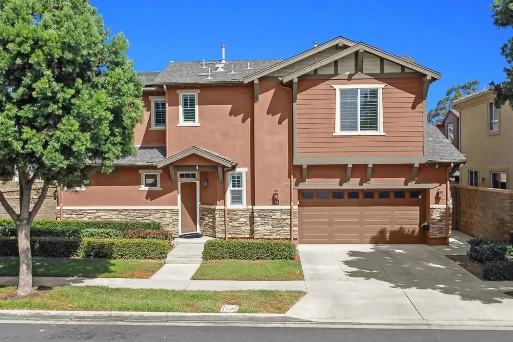 73 Westwind Dr Tustin, CA 92782