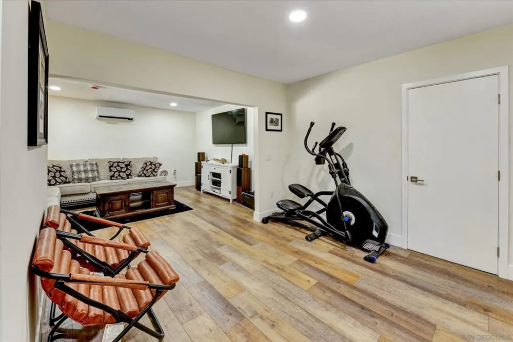 1508 Sunny Crest Dr. Fullerton, CA 92835