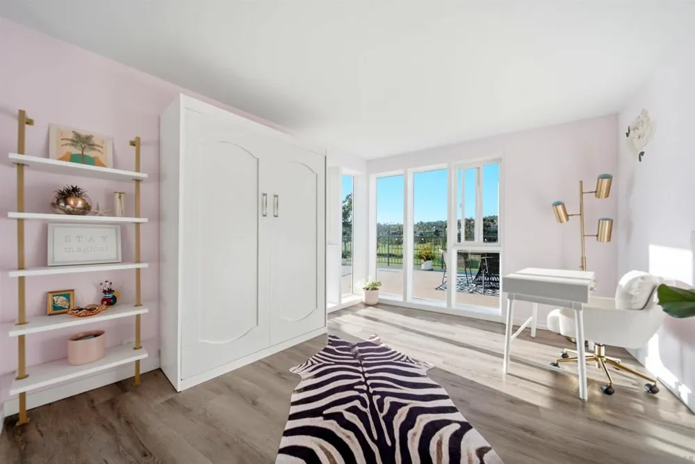 2544 Navarra Dr #12 Carlsbad, CA 92009