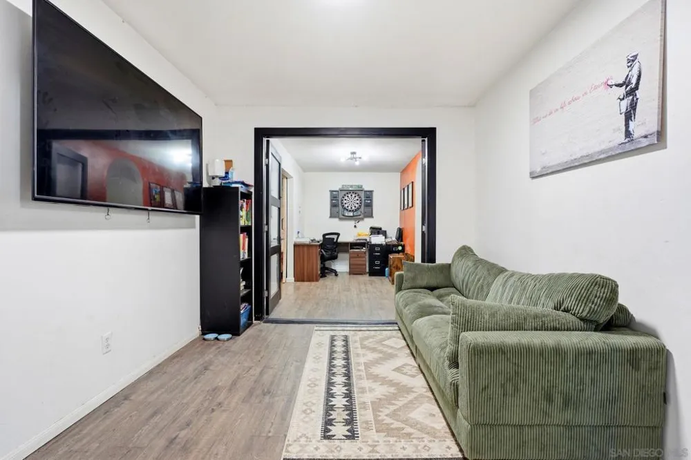 1315 Hillcrest Dr Alpine, CA 91901