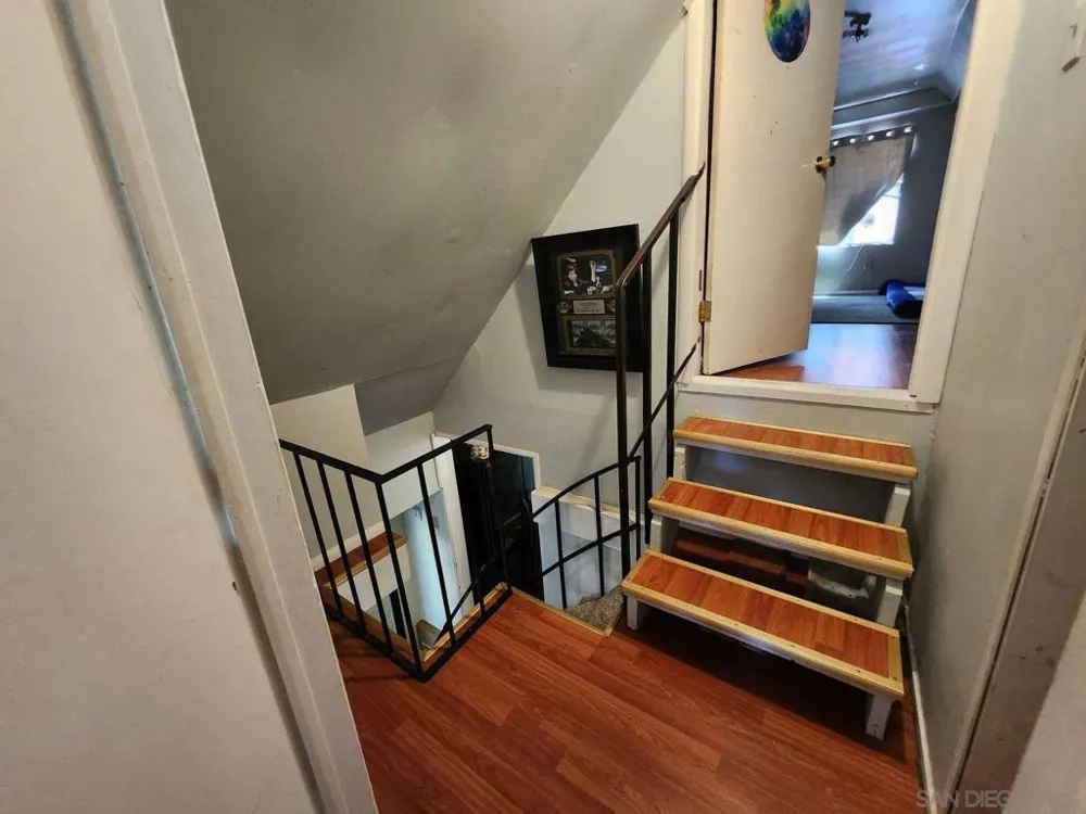 23096 Balsam LN Crestline, CA 92325