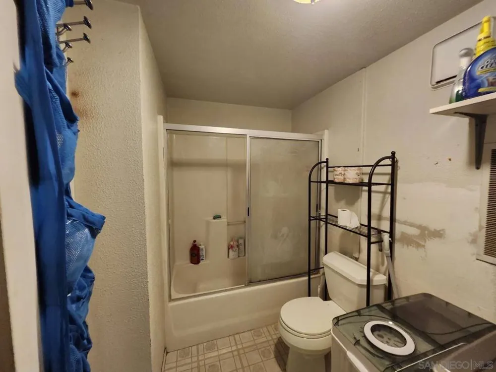 23096 Balsam LN Crestline, CA 92325