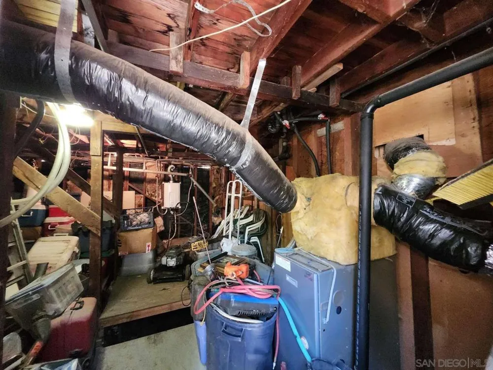 23096 Balsam LN Crestline, CA 92325