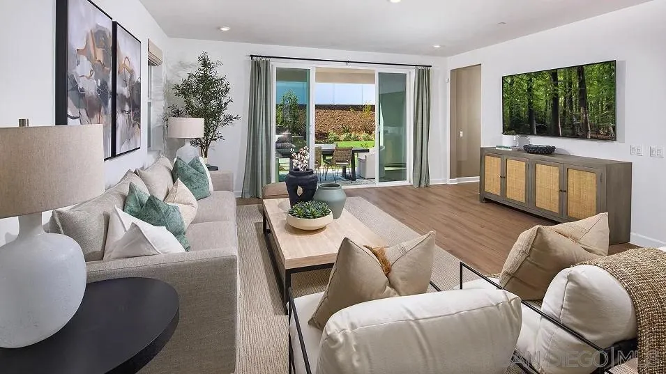 171 Mellano Way Oceanside, CA 92057