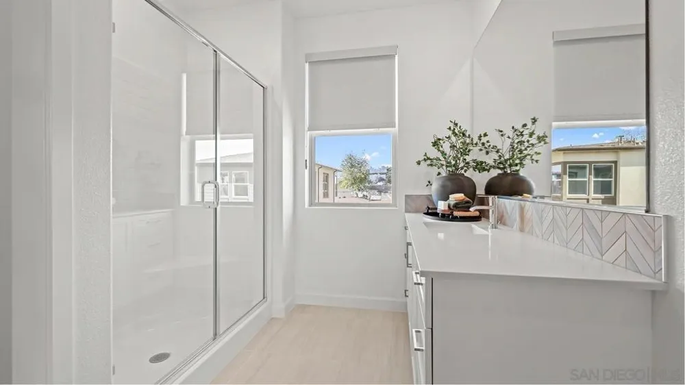 304 Honeysuckle Oceanside, CA 92057