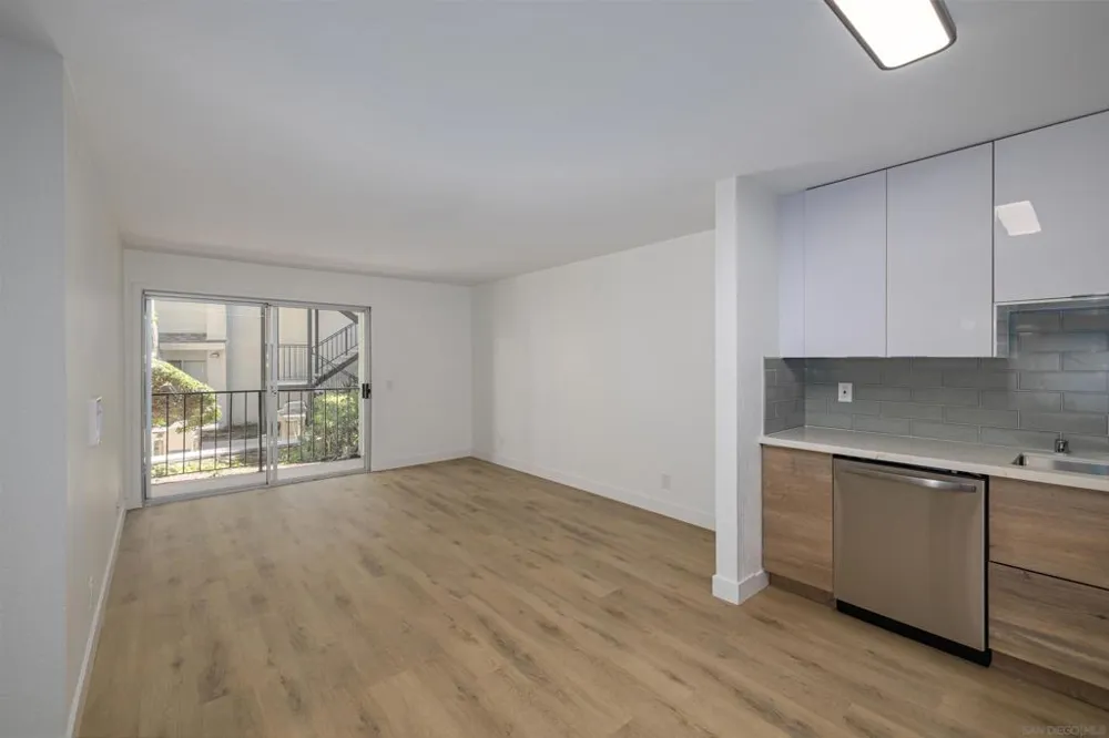 3020 Cowley Way #104 San Diego, CA 92117