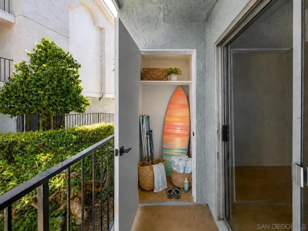 3020 Cowley Way #104 San Diego, CA 92117