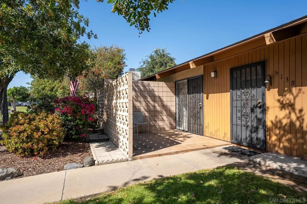 513 Shady Ln #B El Cajon, CA 92021