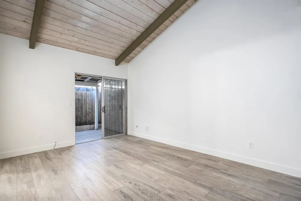 513 Shady Ln #B El Cajon, CA 92021