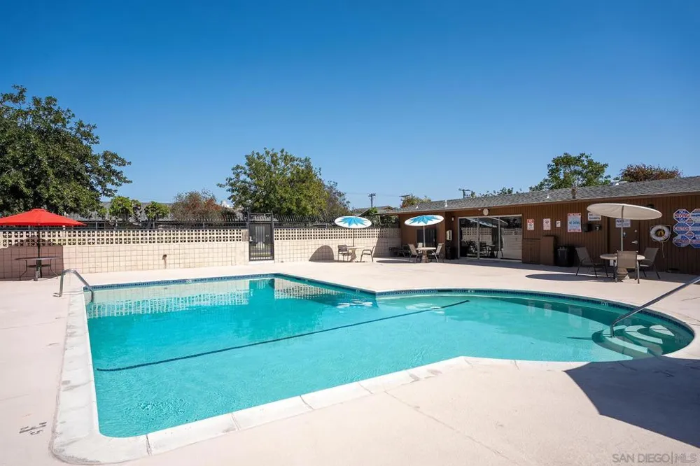 513 Shady Ln #B El Cajon, CA 92021