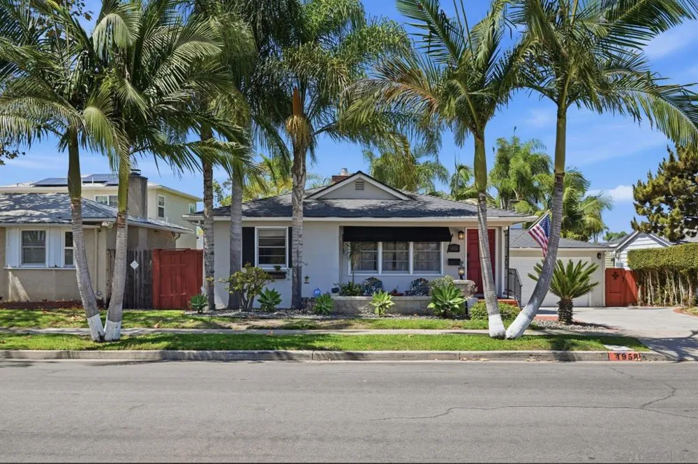 4958 Dick St San Diego, CA 92115