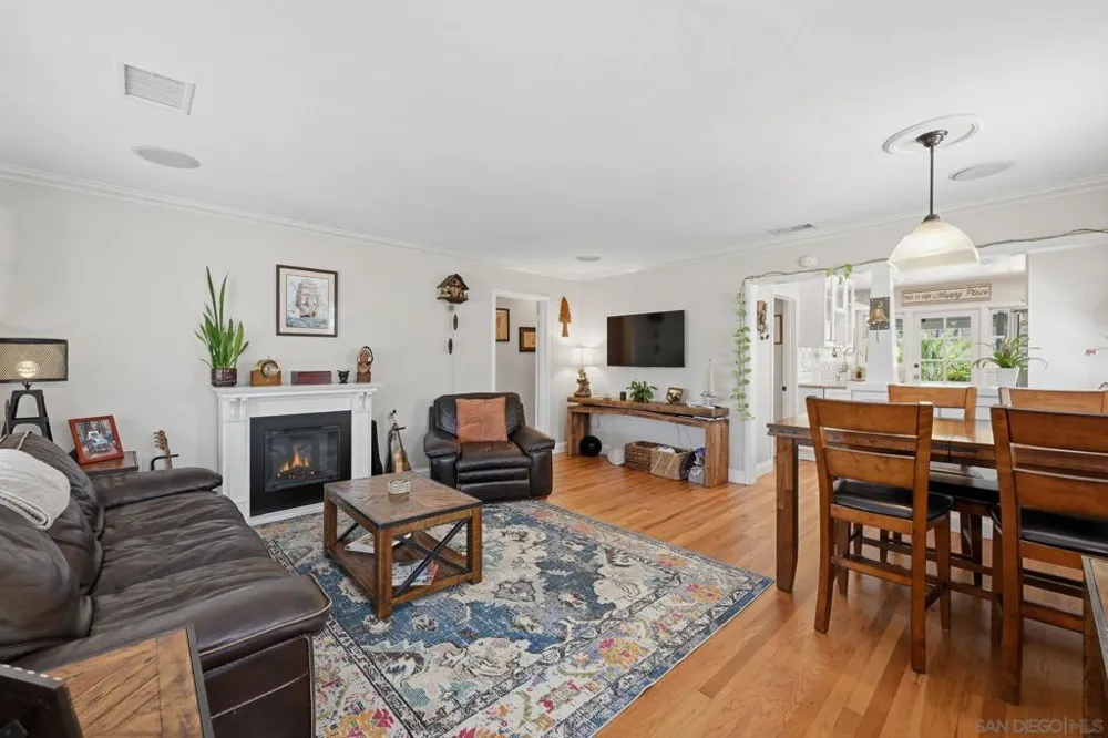 4958 Dick St San Diego, CA 92115