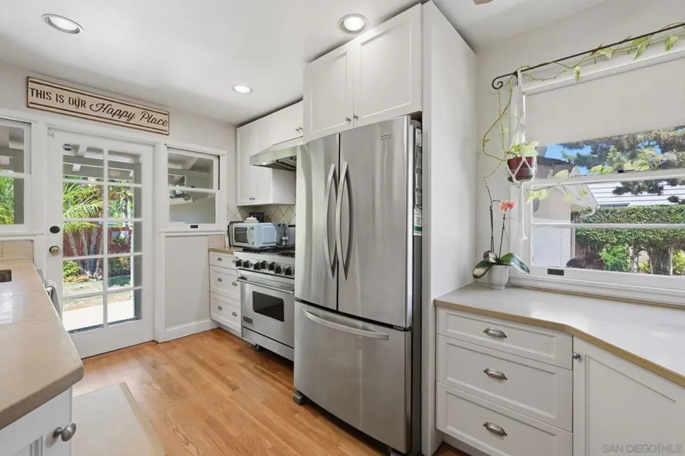 4958 Dick St San Diego, CA 92115
