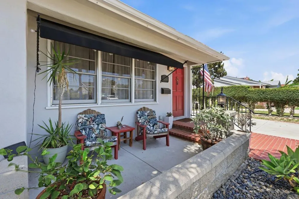 4958 Dick St San Diego, CA 92115