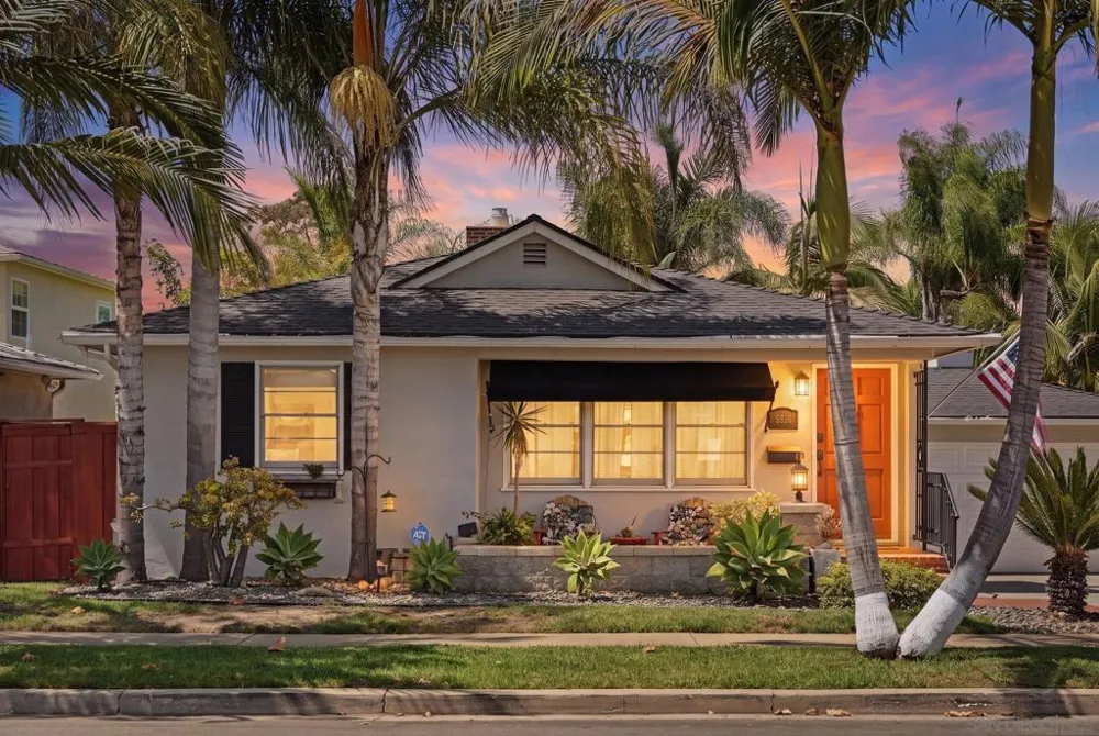 4958 Dick St San Diego, CA 92115