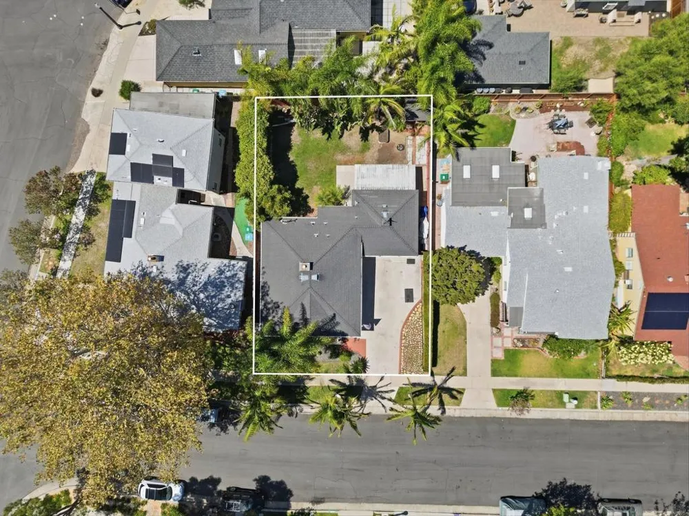 4958 Dick St San Diego, CA 92115