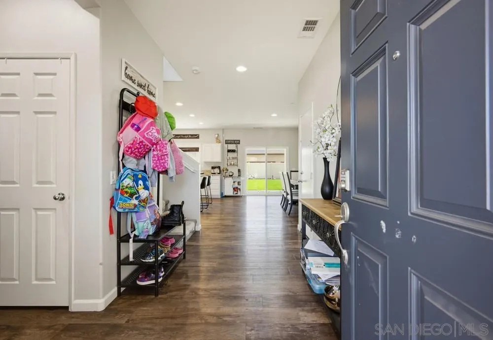 28347 Merced Ranch Ct Murrieta, CA 92563