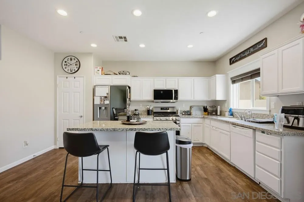 28347 Merced Ranch Ct Murrieta, CA 92563