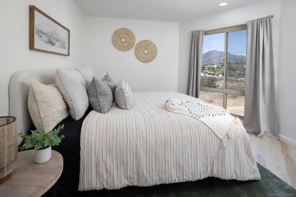 5710 Baltimore Dr. #431 La Mesa, CA 91942