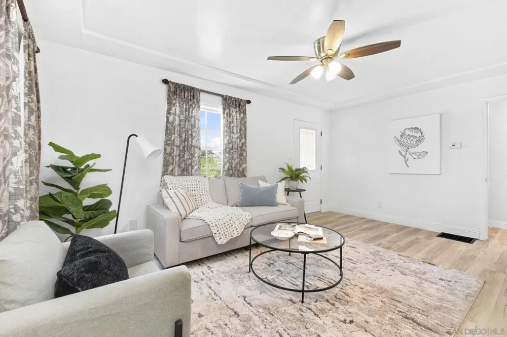 2095 Noble Street Lemon Grove, CA 91945