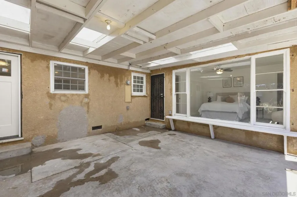 2095 Noble Street Lemon Grove, CA 91945