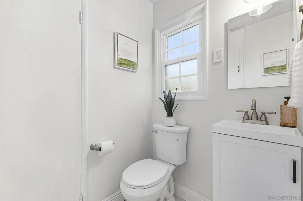 2095 Noble Street Lemon Grove, CA 91945