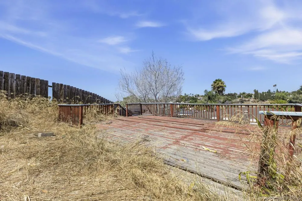 2095 Noble Street Lemon Grove, CA 91945