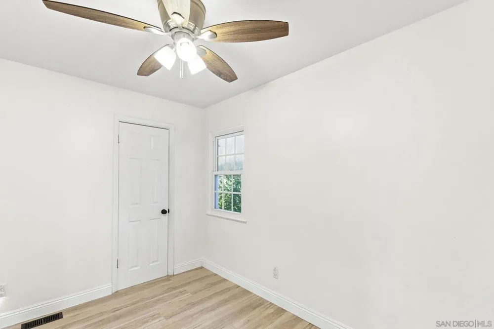 2095 Noble Street Lemon Grove, CA 91945