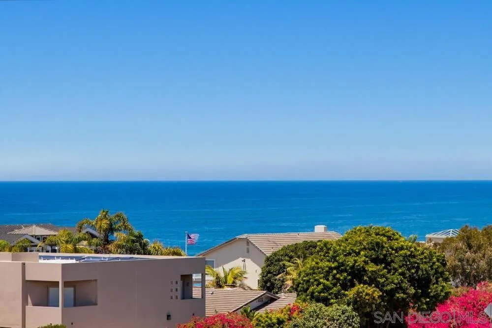 5065 Los Robles Dr. Carlsbad, CA 92008