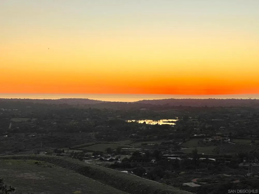 17816 PUNTA DEL SUR Rancho Santa Fe, CA 92067