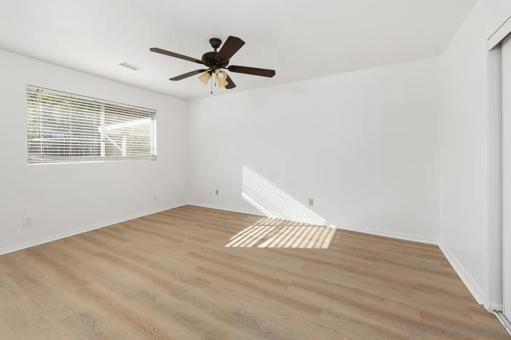7696 Kiwi St San Diego, CA 92123
