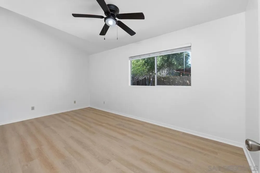 7696 Kiwi St San Diego, CA 92123