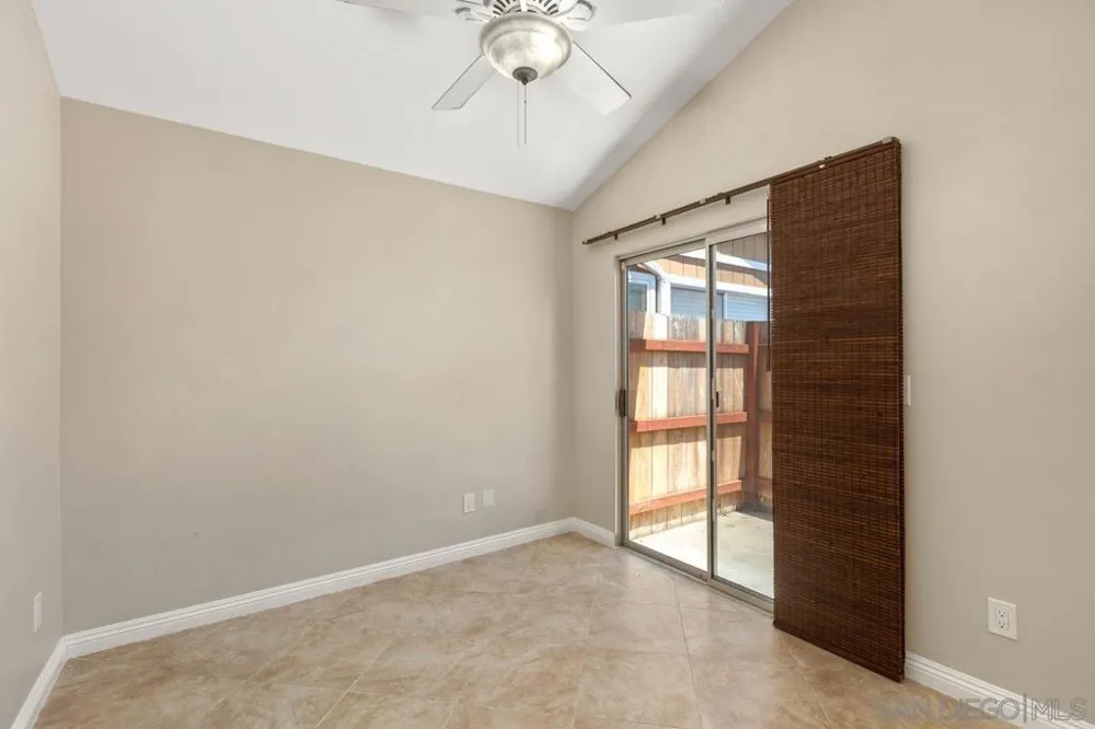 7696 Kiwi St San Diego, CA 92123