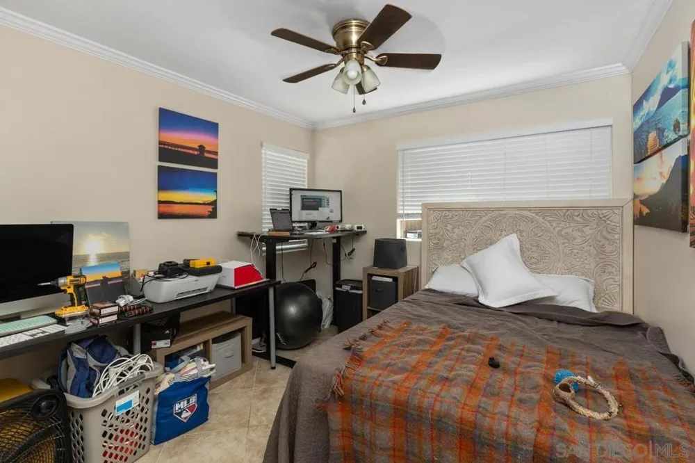 7696 Kiwi St San Diego, CA 92123