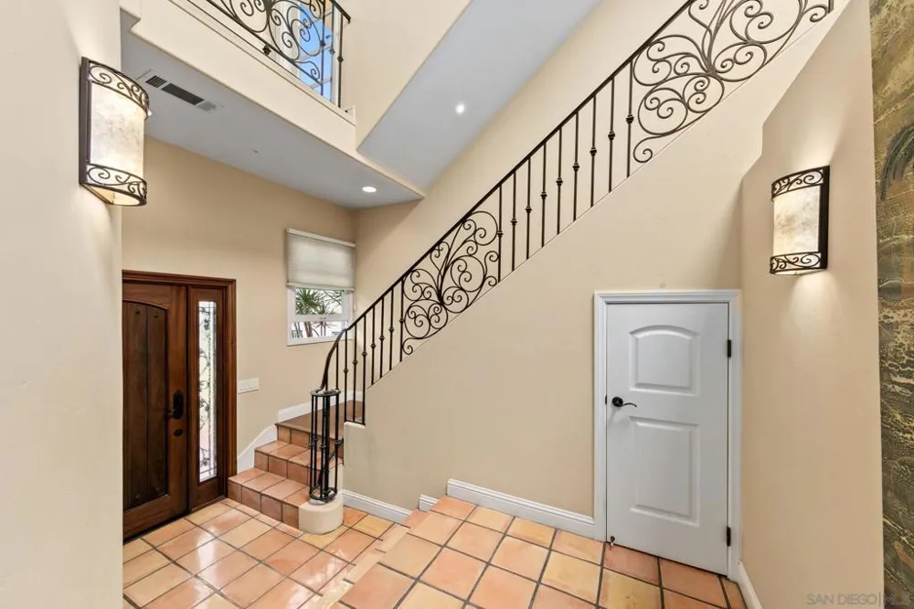 763 G Ave Coronado, CA 92118