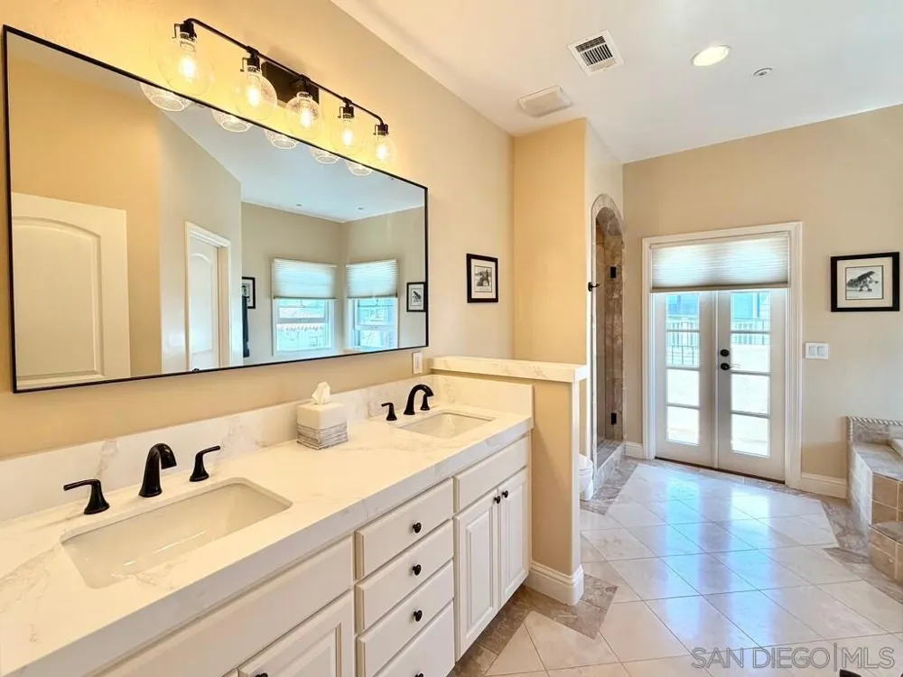 763 G Ave Coronado, CA 92118
