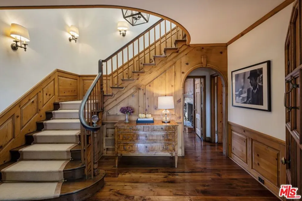 717 Alpine Drive Beverly Hills, CA 90210