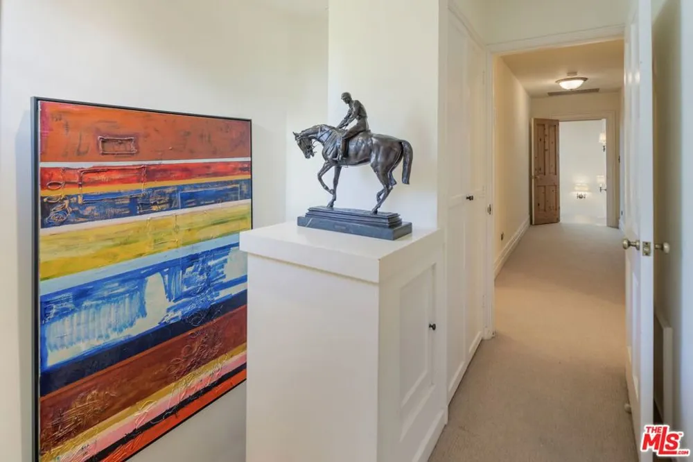 717 Alpine Drive Beverly Hills, CA 90210