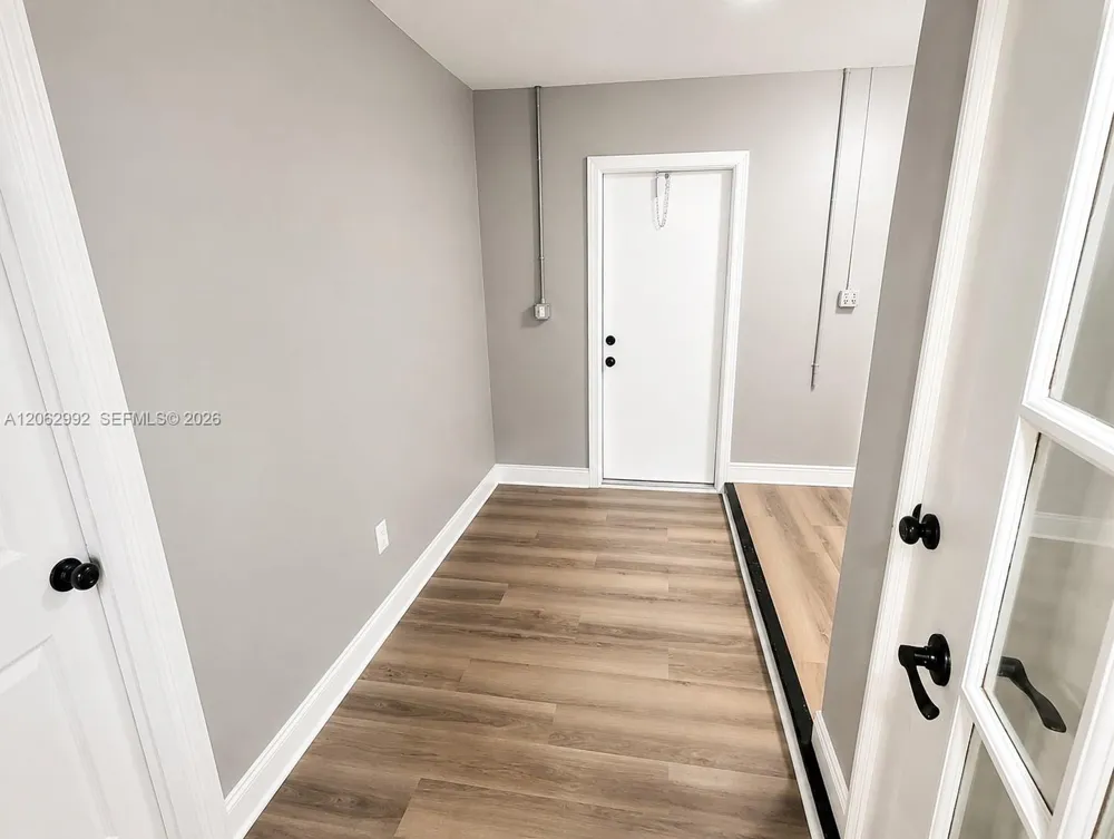 5716 NW 70th Ter Tamarac, FL 33321