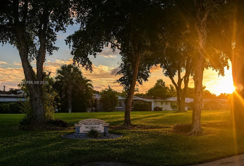 5716 NW 70th Ter Tamarac, FL 33321