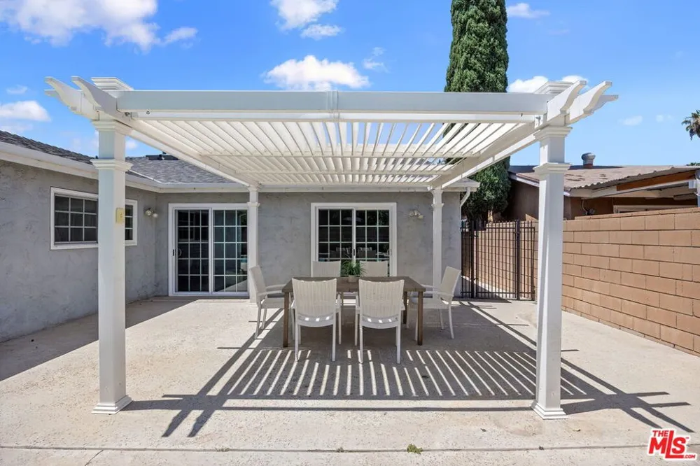 12622 Amboy Avenue Sylmar, CA 91342