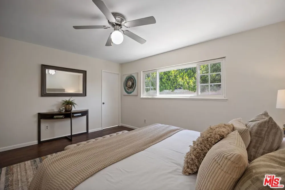 12622 Amboy Avenue Sylmar, CA 91342