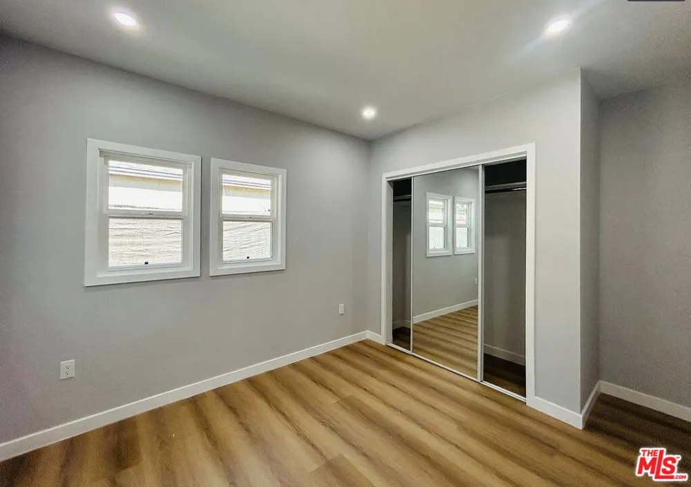 14726 Friar Street Van Nuys, CA 91411
