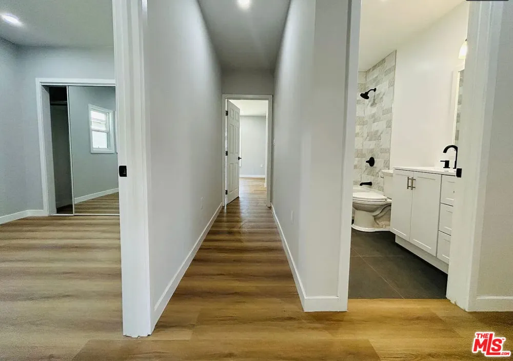 14726 Friar Street Van Nuys, CA 91411