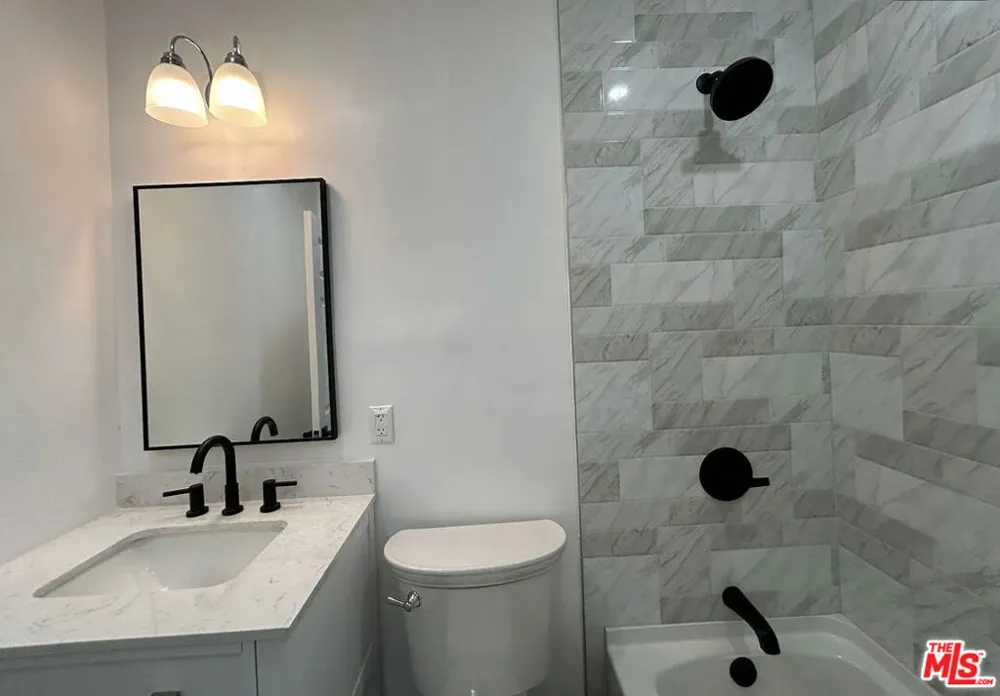 14726 Friar Street Van Nuys, CA 91411