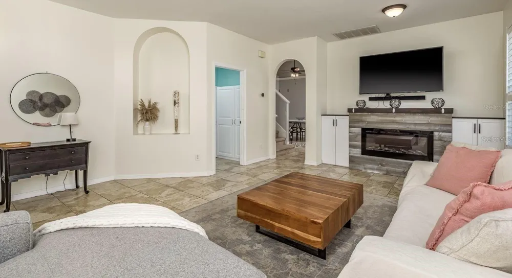 1810 WINSLOE DRIVE Trinity, FL 34655