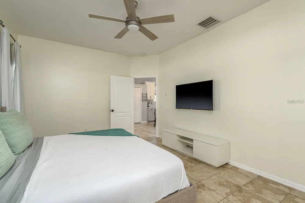 1810 WINSLOE DRIVE Trinity, FL 34655
