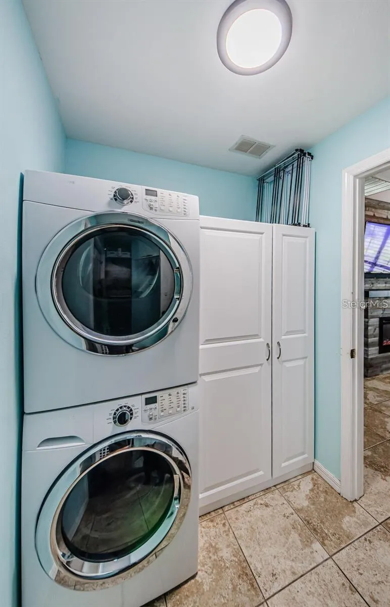1810 WINSLOE DRIVE Trinity, FL 34655
